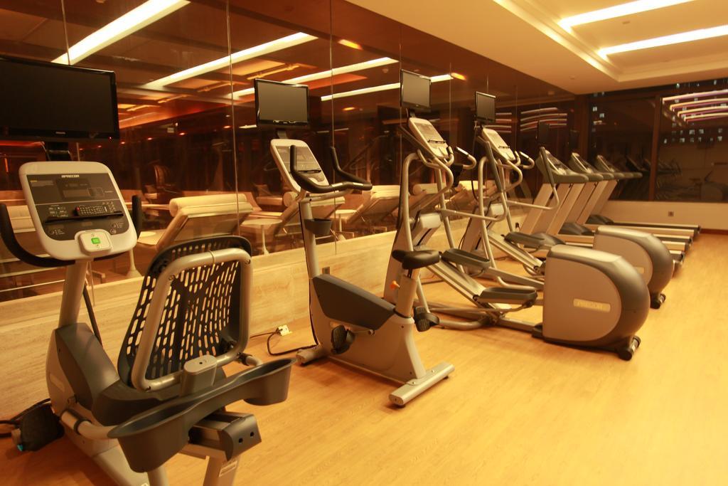 Howard Johnson Qinlu Plaza Yingtan Bagian luar foto