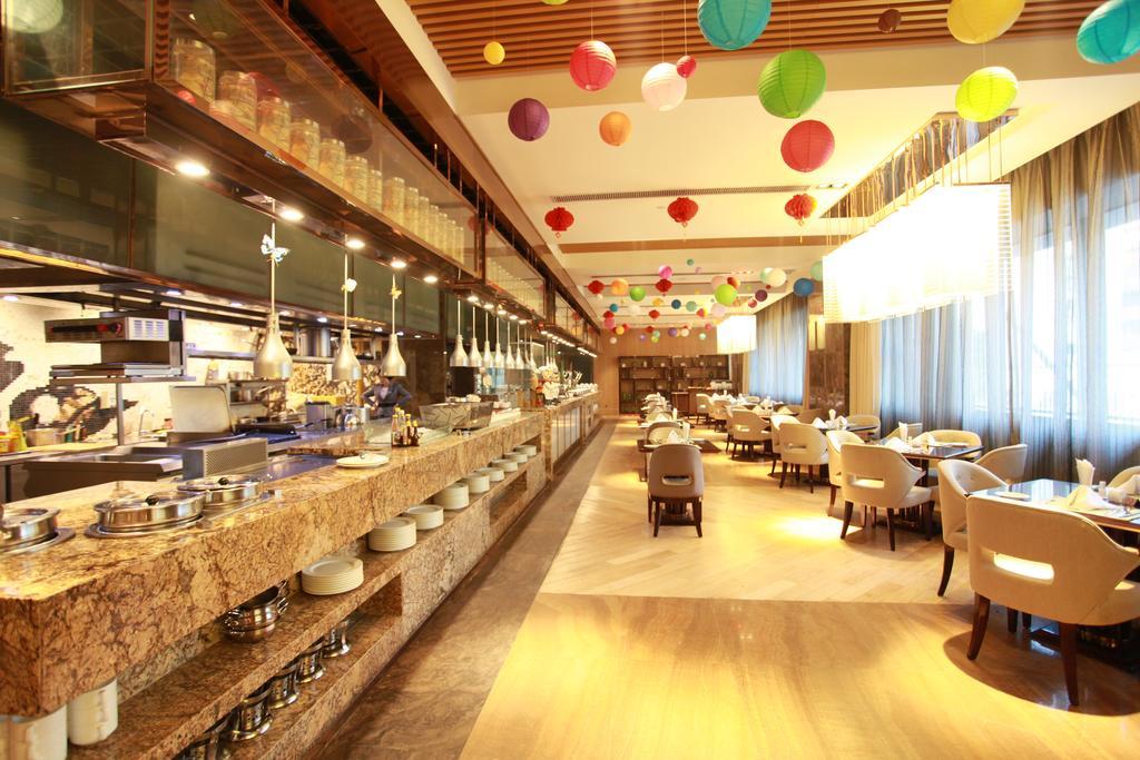 Howard Johnson Qinlu Plaza Yingtan Bagian luar foto